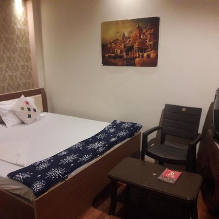 Buddha Guest House Varanasi Exterior photo