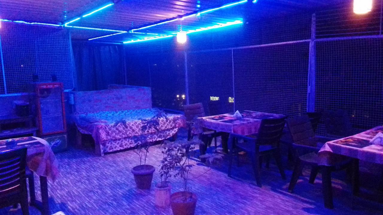 Buddha Guest House Varanasi Exterior photo
