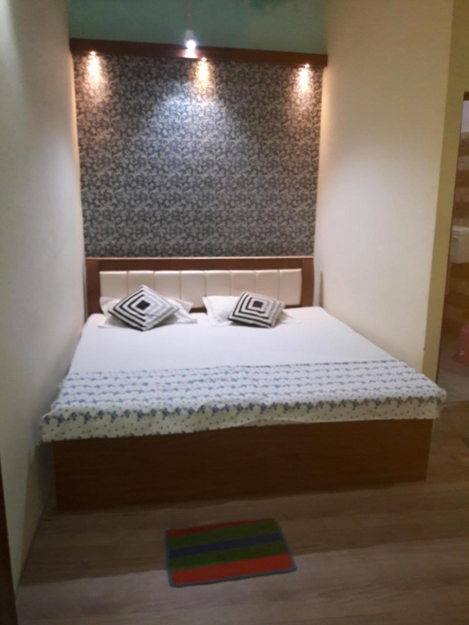 Buddha Guest House Varanasi Exterior photo