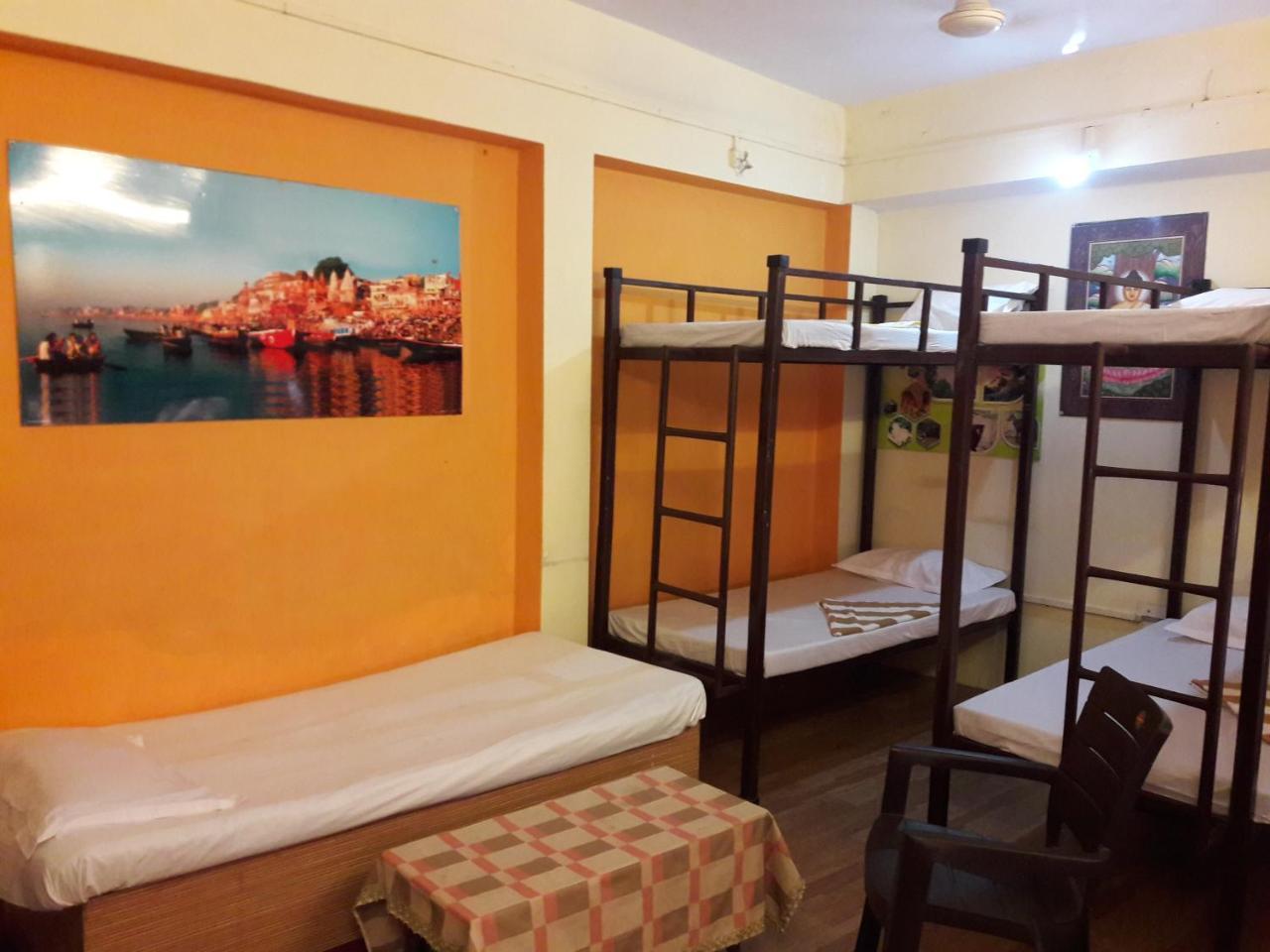 Buddha Guest House Varanasi Exterior photo