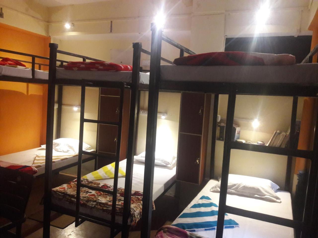 Buddha Guest House Varanasi Room photo