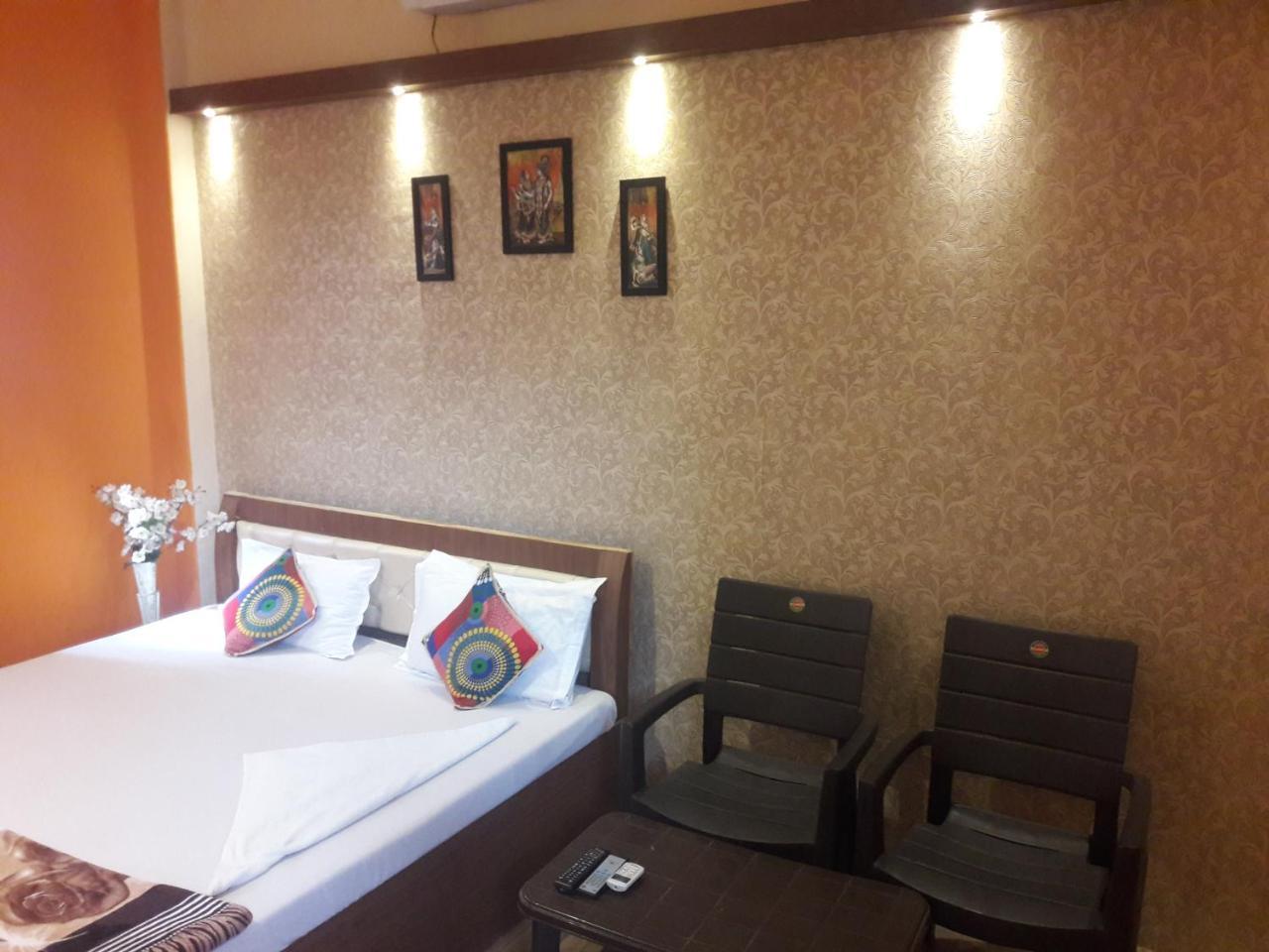 Buddha Guest House Varanasi Exterior photo