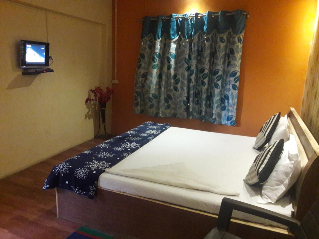 Buddha Guest House Varanasi Exterior photo